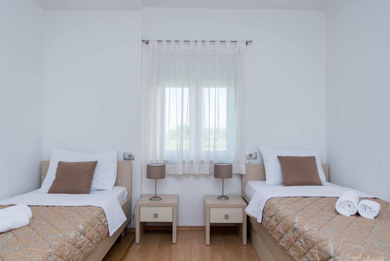 B&B Villa Ellena เมจูโกเรีย ภายนอก รูปภาพ