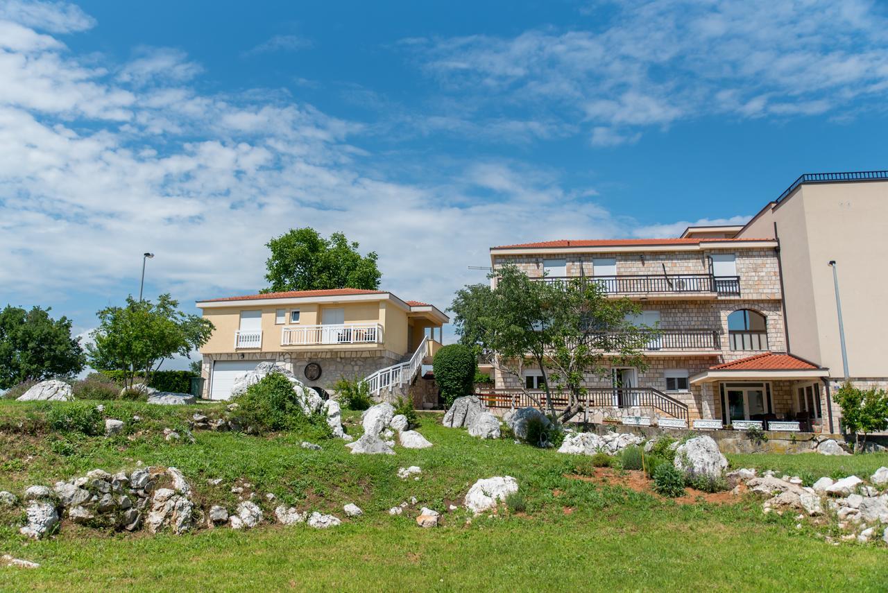 B&B Villa Ellena เมจูโกเรีย ภายนอก รูปภาพ