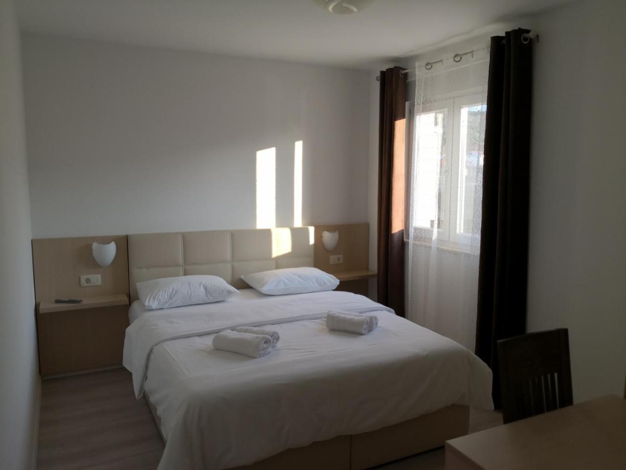 B&B Villa Ellena เมจูโกเรีย ภายนอก รูปภาพ